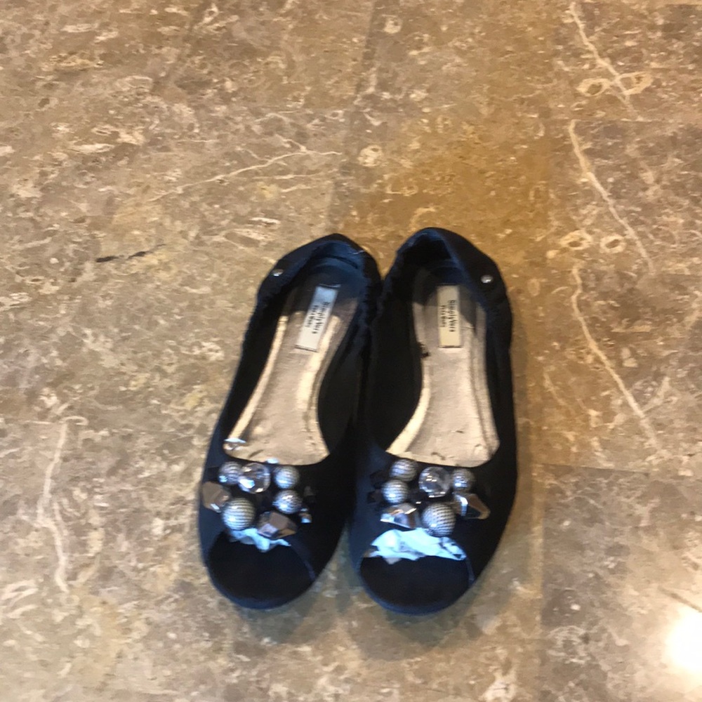Vera Wang Peep-Toe Ballet Flats